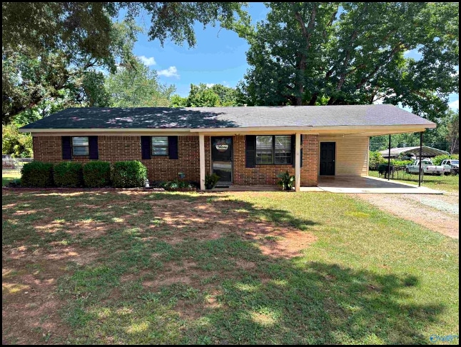 Home for sale in Moulton, Alabama through Apex Real Estate