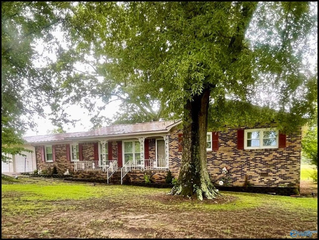 Home for sale in Moulton, Alabama through Apex Real Estate