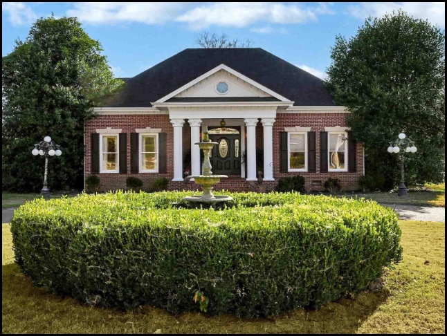 Home for sale in Courtland, Alabama through Apex Real Estate