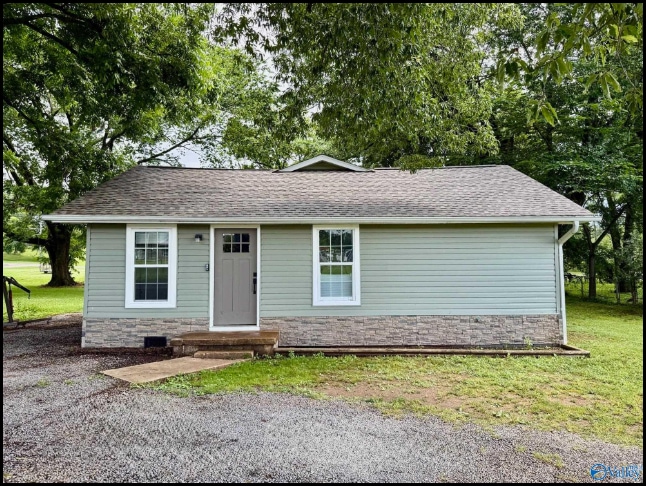 Home for sale in Moulton, Alabama through Apex Real Estate